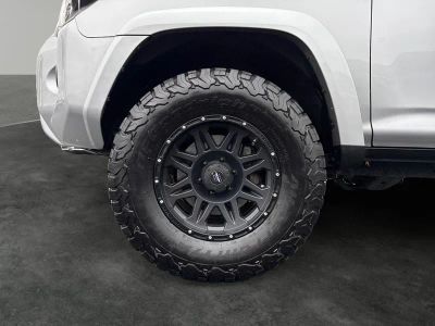2016 Toyota 4Runner — interior view