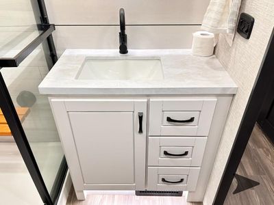 2025 Jayco North Point - Photo 57