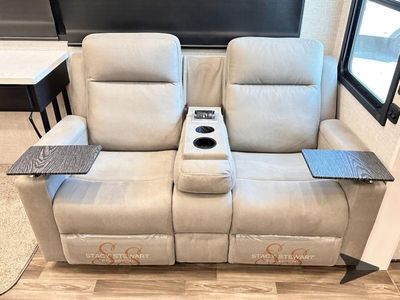 2025 Jayco North Point - Photo 43
