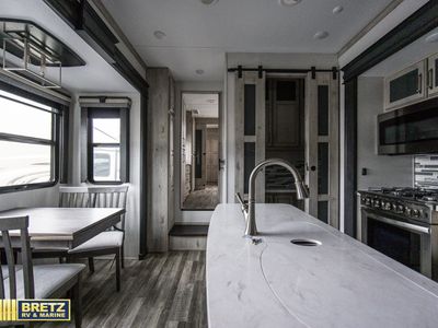 2022 Keystone RV Alpine - Photo 8
