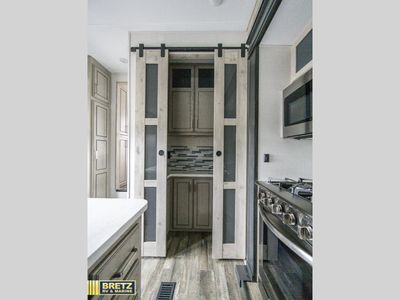 2022 Keystone RV Alpine - Photo 17