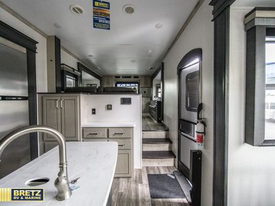 2022 Keystone RV Alpine - Photo 13