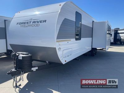 2026 Wildwood 27RK — front three-quarter view