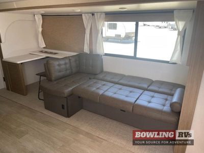 2026 Wildwood 27RK — photo 9 view