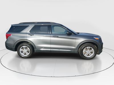 2022 Ford Explorer - Photo 8