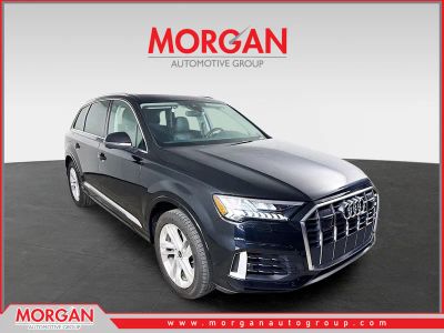 2024 Audi Q7 55 Premium Plus in Black — front three-quarter view