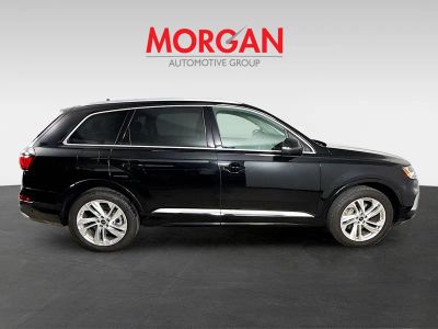 2024 Audi Q7 — side profile view