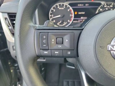2023 Nissan Rogue — photo 17 view