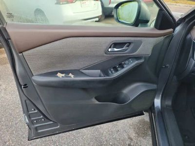 2023 Nissan Rogue — photo 11 view