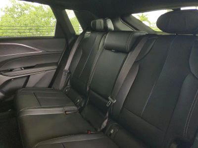 2024 Cadillac LYRIQ — photo 8 view