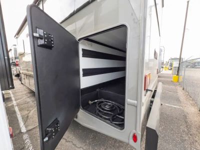 2027 Thor Motor Coach OMNI TRAIL — photo 28 view