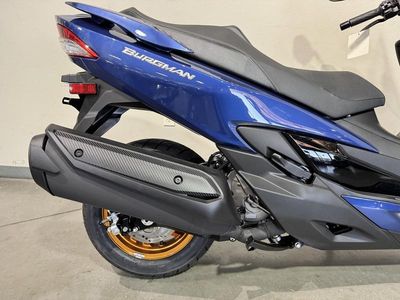 2026 Suzuki Burgman 400 - Photo 10