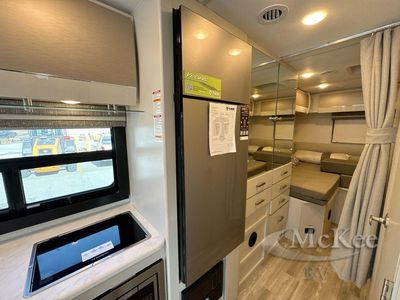 2026 Thor Motor Coach Vegas - Photo 13