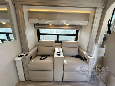 2026 Thor Motor Coach Vegas - Photo 6