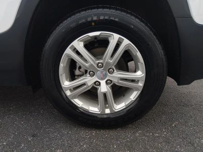 2024 GMC Terrain — photo 10 view