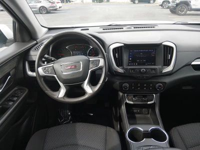 2024 GMC Terrain — photo 12 view