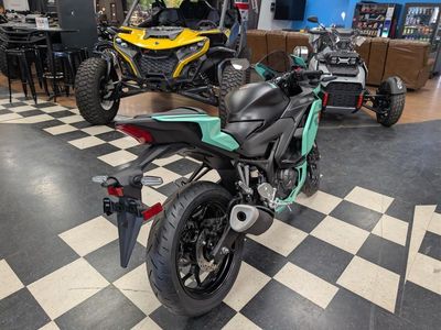 2026 Yamaha YZF-R3 - Photo 8