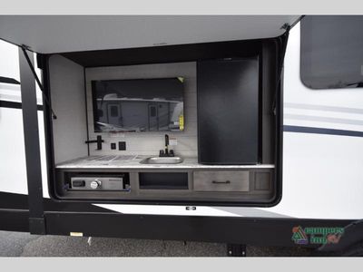 2027 Venture RV SportTrek Touring Edition - Photo 9
