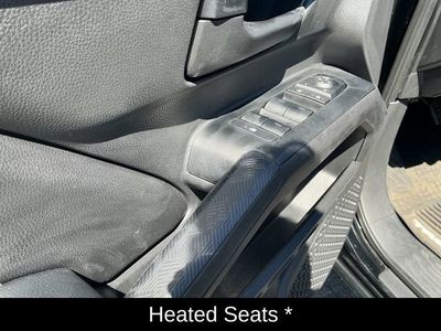 2025 Toyota Tacoma — photo 14 view
