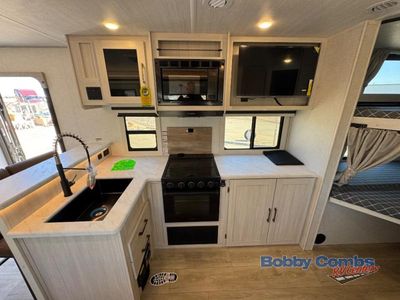 2025 Forest River RV Surveyor Legend - Photo 8