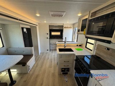 2025 Forest River RV Surveyor Legend - Photo 6
