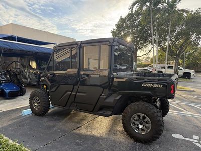2023 Can-Am Defender MAX Lone Star Cab HD10 — photo 8 view