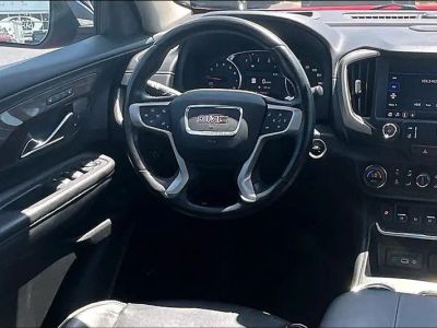 2020 GMC Terrain — detail view