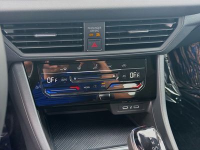 2026 Volkswagen Jetta - Photo 14
