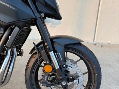 2025 Honda CB500F - Photo 10