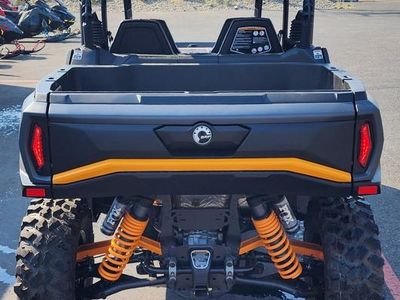 2025 Can-Am Commander XT-P 1000R - Photo 5