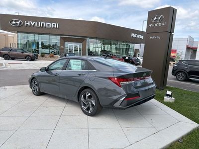2026 Hyundai Elantra - Photo 3