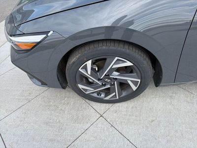 2026 Hyundai Elantra - Photo 8