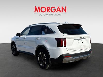 2026 Kia Sorento — photo 8 view