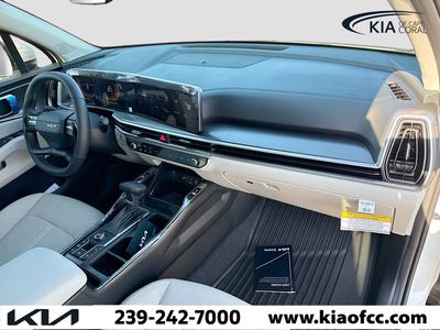 2026 Kia Sorento — photo 7 view