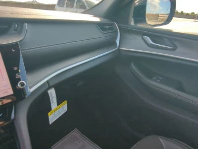2026 Jeep Grand Cherokee — photo 19 view