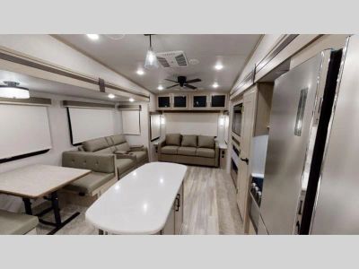 2021 Forest River RV Rockwood Ultra Lite — photo 8 view
