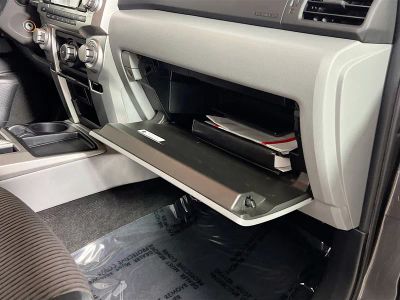 2011 Toyota 4Runner — photo 31 view