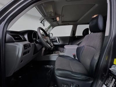 2011 Toyota 4Runner — photo 12 view