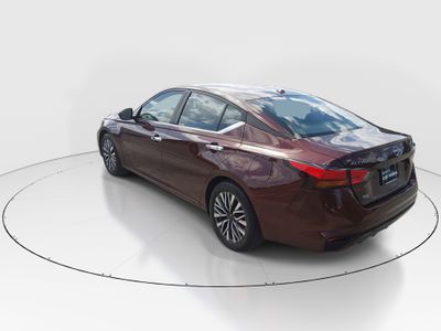 2024 Nissan Altima — detail view