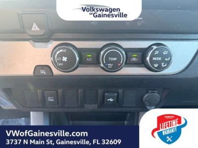 2023 Toyota Tacoma — photo 25 view