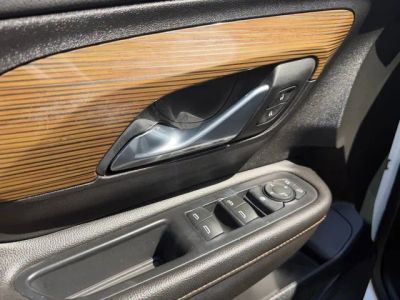 2020 GMC Terrain — photo 16 view