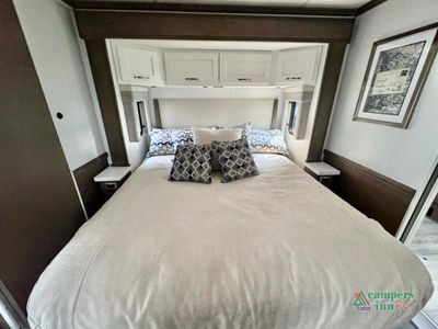 2025 Newmar Northern Star — photo 40 view