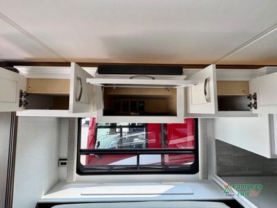 2025 Newmar Northern Star — photo 11 view