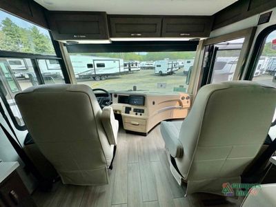2025 Newmar Northern Star — photo 9 view