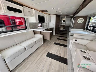 2025 Newmar Northern Star — photo 7 view