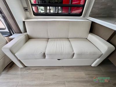 2025 Newmar Northern Star — photo 12 view