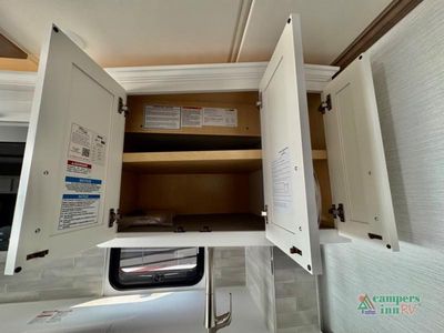 2025 Newmar Northern Star — photo 17 view