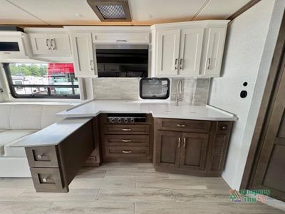 2025 Newmar Northern Star — photo 13 view