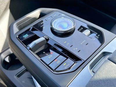 2026 BMW iX — photo 14 view