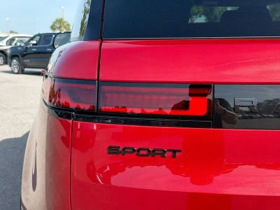 2026 Land Rover Range Rover Sport — photo 10 view